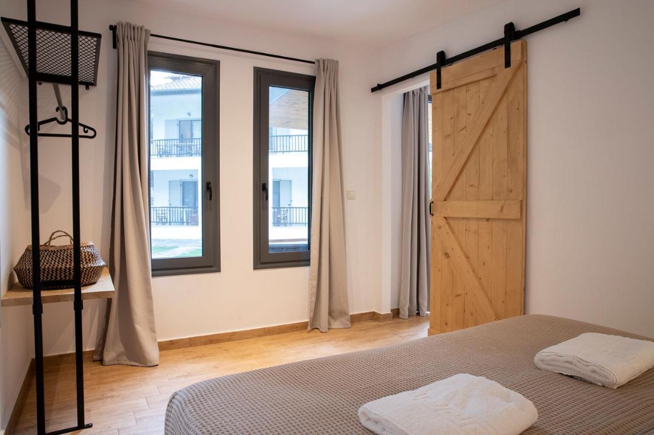 Gkaras Campsite & Apartments 렙토카리아 외부 사진