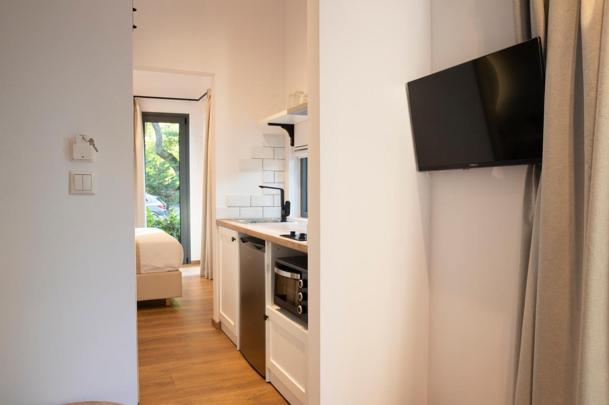 Gkaras Campsite & Apartments 렙토카리아 외부 사진