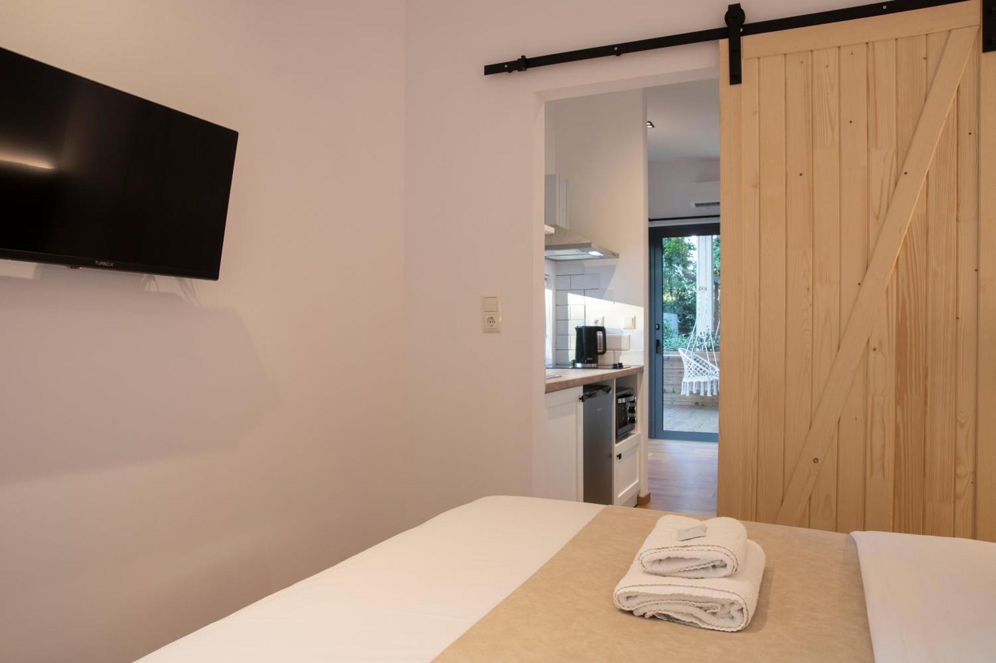 Gkaras Campsite & Apartments 렙토카리아 외부 사진